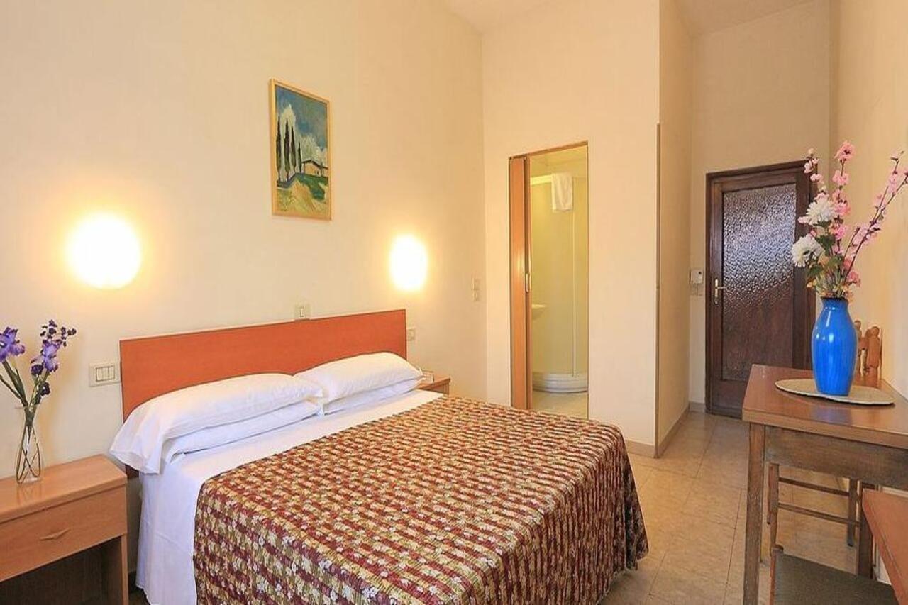 Hotel Ottaviani Firenze Bagian luar foto