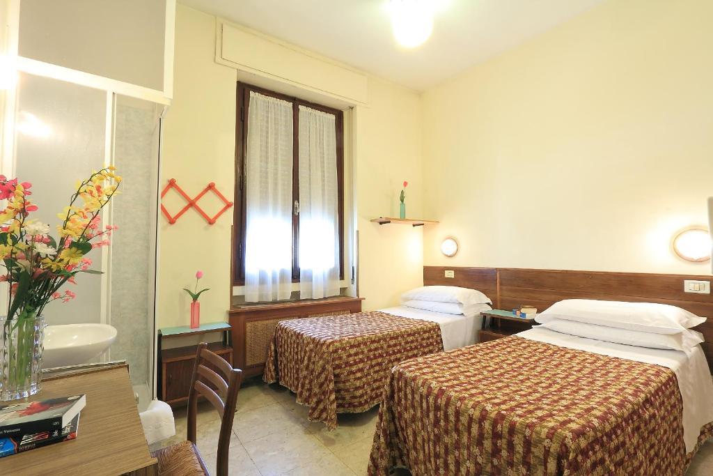 Hotel Ottaviani Firenze Bagian luar foto