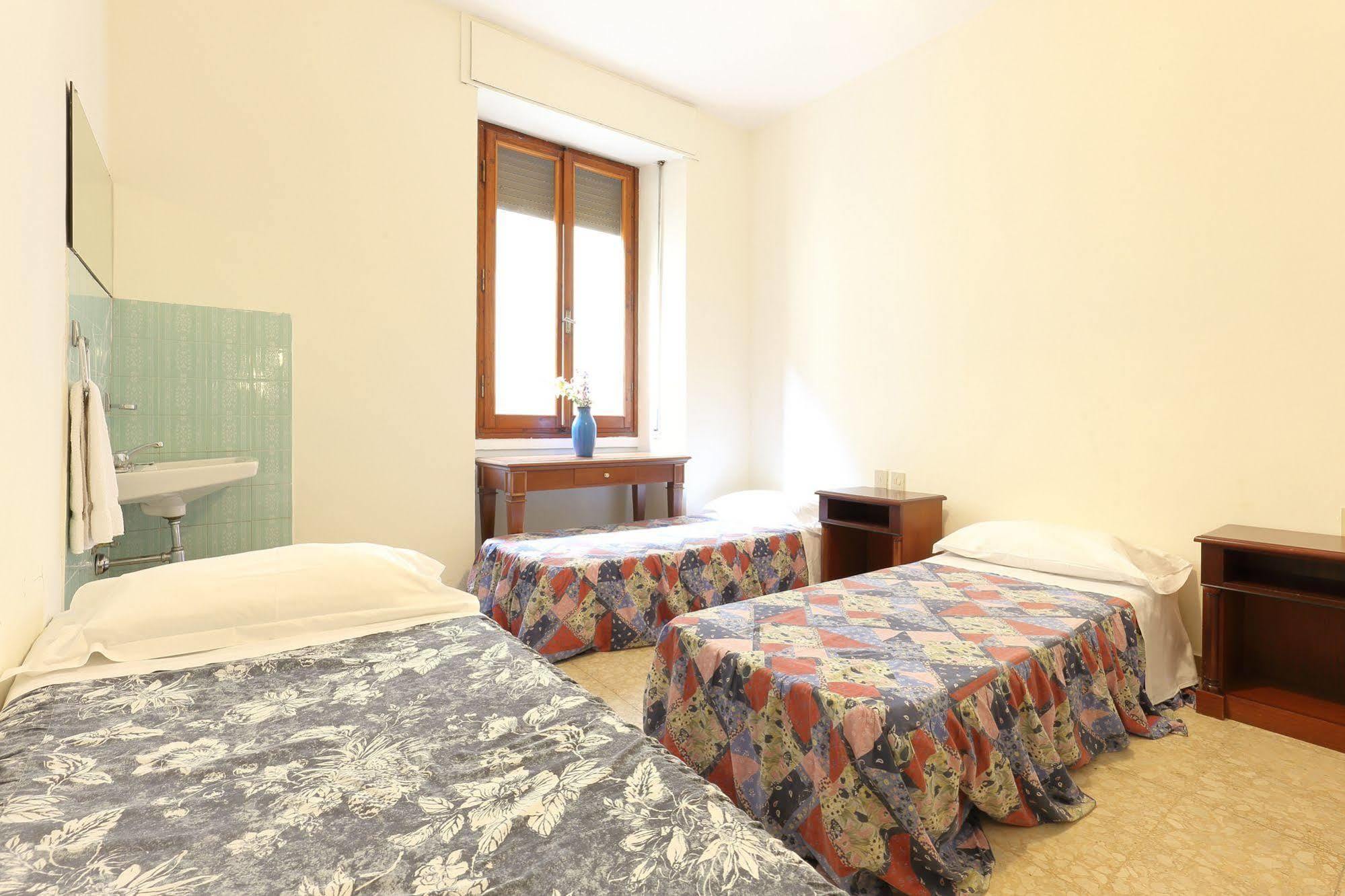 Hotel Ottaviani Firenze Bagian luar foto